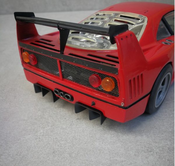 FERRARI F40 LM – Diffuser (2) 1/18 - Image 2
