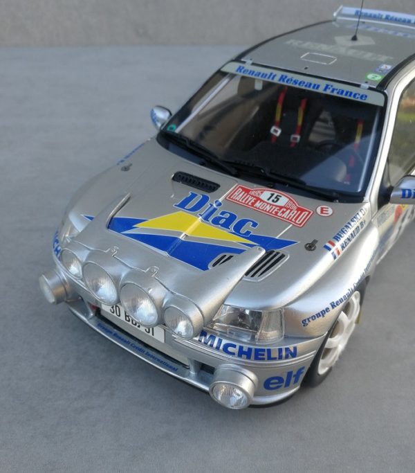 RENAULT CLIO MAXI – Ramp and lights 1/18 - Image 2