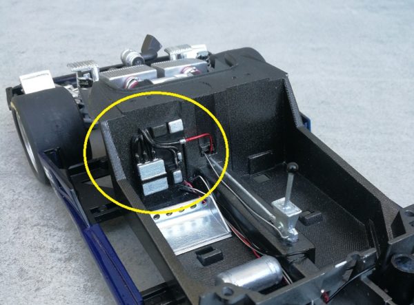 FERRARI F40 LM - Box cockpit (2) 1/18 - Image 3