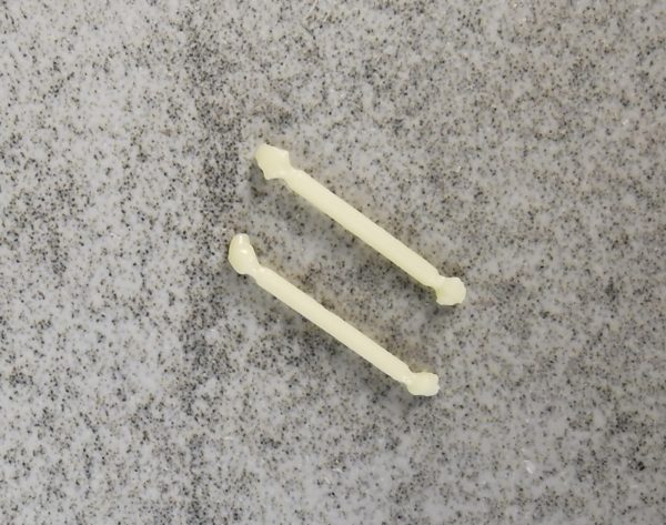 FERRARI F40 LM - Front splitter support rods 1/18 - Image 2
