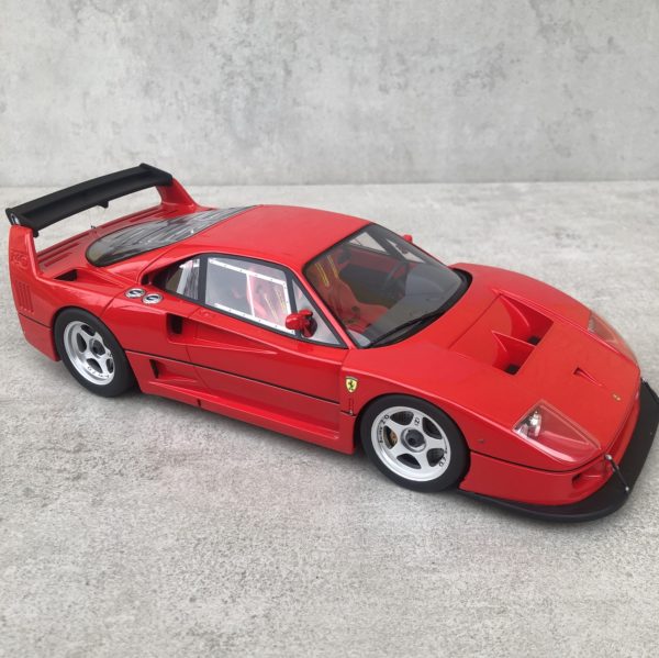 FERRARI F40 LM Rosso Corsa 1989 GT Spirit 1/18 - Image 2