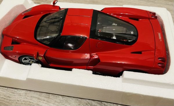 FERRARI ENZO BBR MODELS 1/18